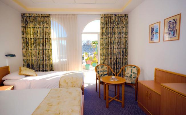 Фото отеля Golden Walls Hotel