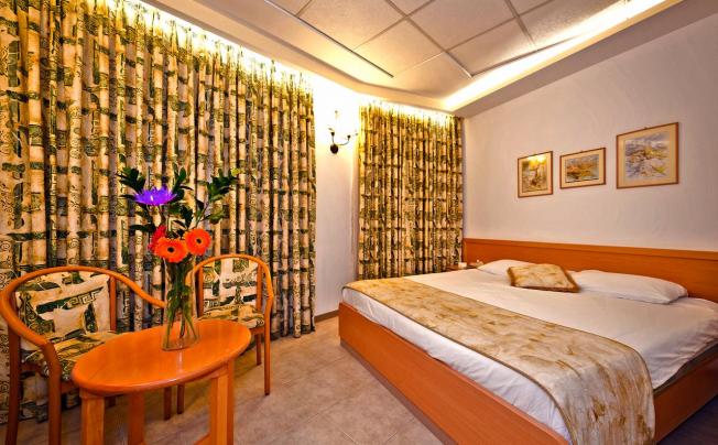 Фото отеля Golden Walls Hotel