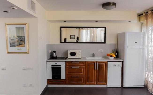 Фото отеля Yarden Sea Side Apartments