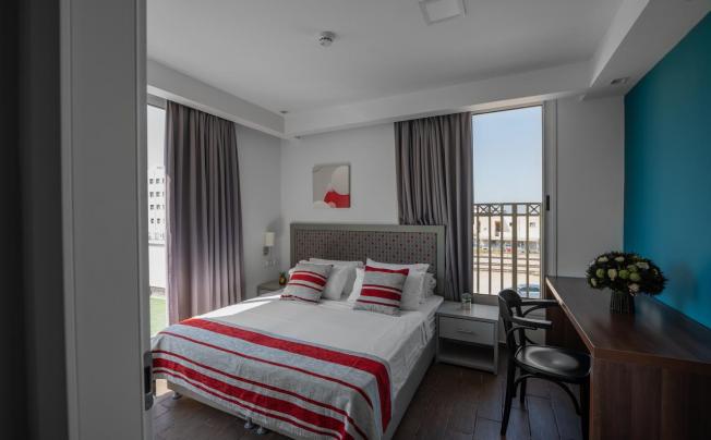 Фото отеля Maris Hotel