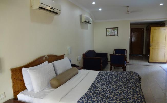 Фото отеля Longuinhos Beach Resort