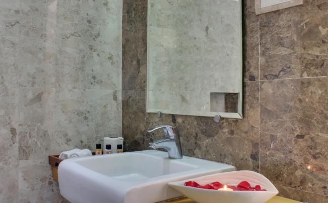 Фото отеля Longuinhos Beach Resort
