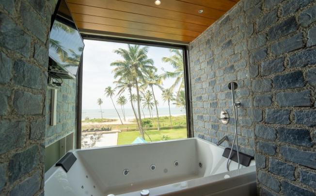 Фото отеля Longuinhos Beach Resort