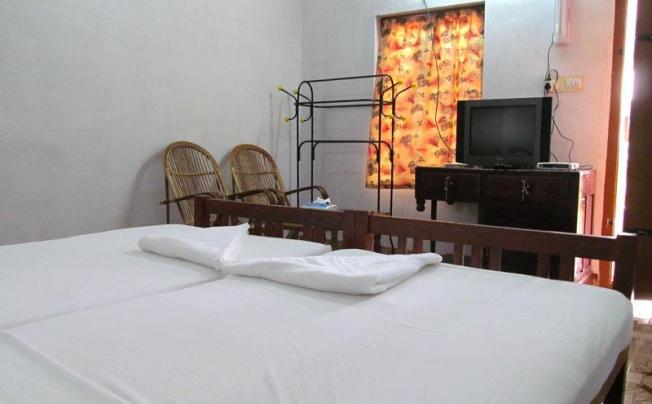 Фото отеля Heavenly Breeze Beach Resort