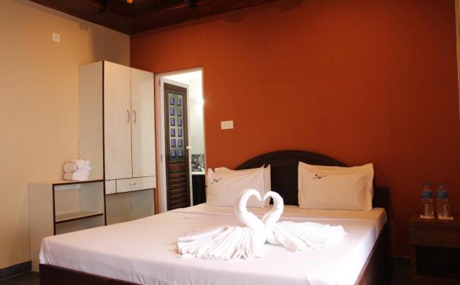 Фото отеля Black Beach Resort