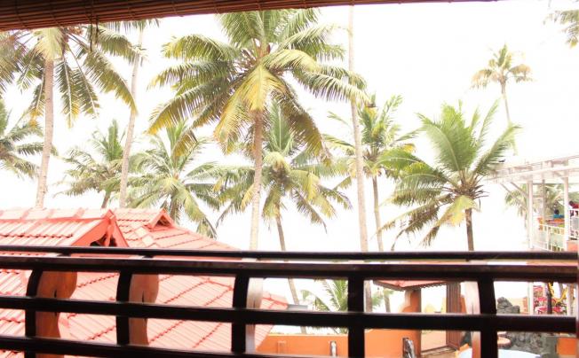 Фото отеля Black Beach Resort