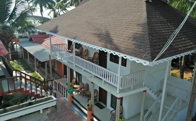 Фото отеля Black Beach Resort