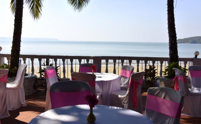Фото отеля Bambolim beach resort