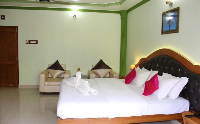 Фото отеля Sea View Resort Patnem