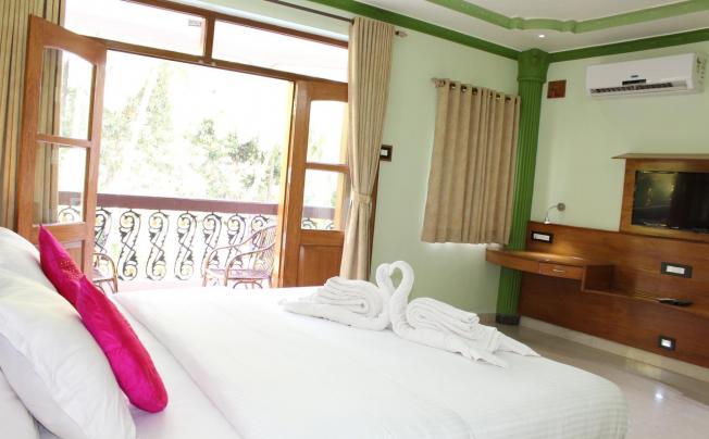Фото отеля Sea View Resort Patnem