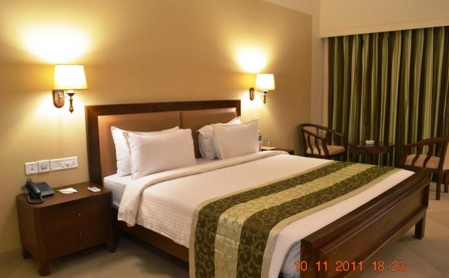 Фото отеля Uday Suites