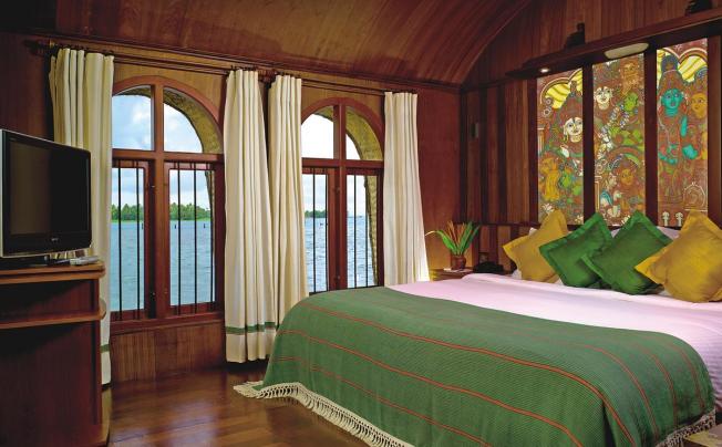 Фото отеля KUMARAKOM LAKE RESORT