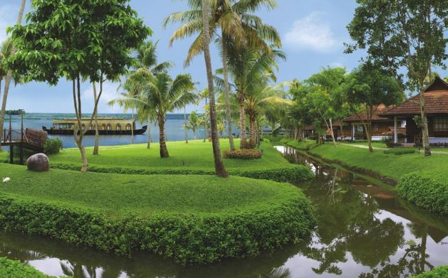 Фото отеля KUMARAKOM LAKE RESORT
