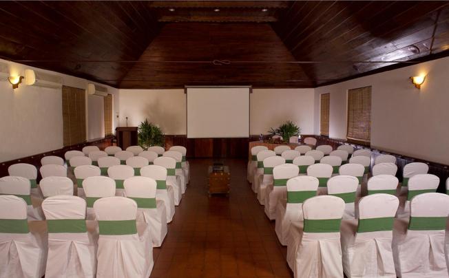 Фото отеля KUMARAKOM LAKE RESORT