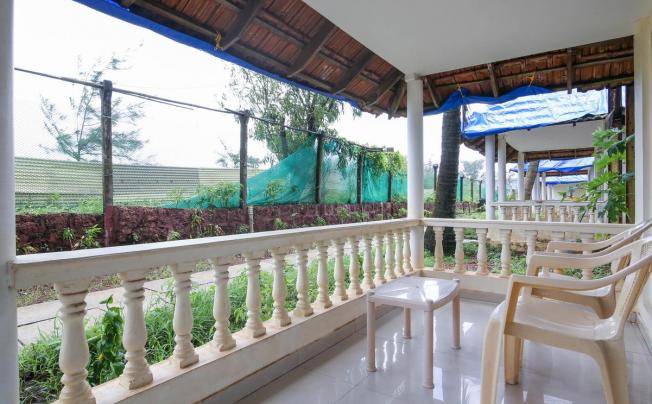 Фото отеля Morjim Holiday Beach Resort