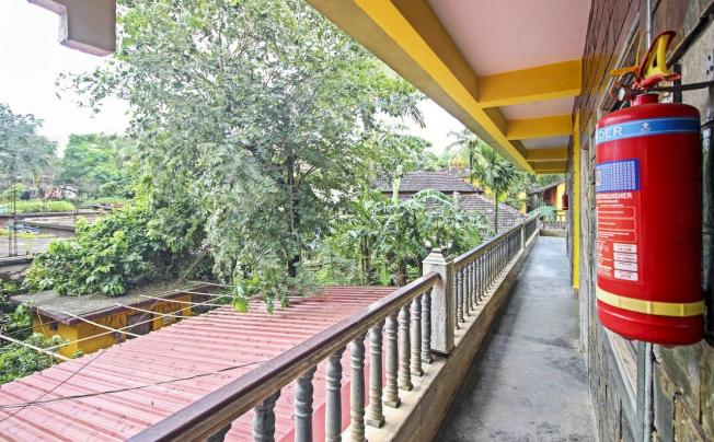 Фото отеля SPOT ON 49060 Radhabai Guest House