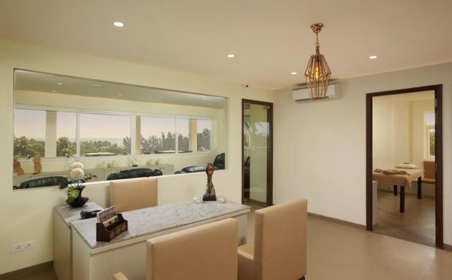 Фото отеля The Acacia Morjim Oceanfront