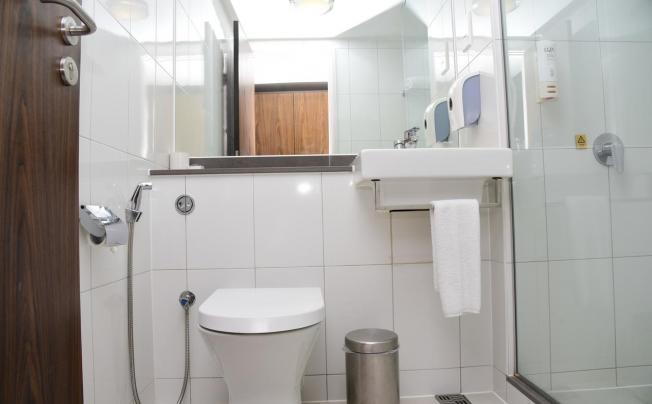 Фото отеля PREMIER INN SHALIMAR BAGH NEW DELHI