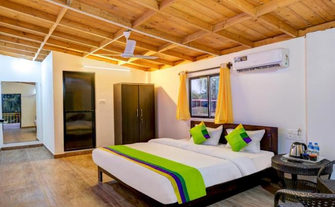 Фото отеля Beach Walk Morjim