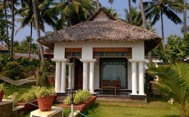 Фото отеля PALM TREE BUNGALOW