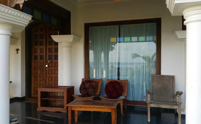 Фото отеля PALM TREE BUNGALOW