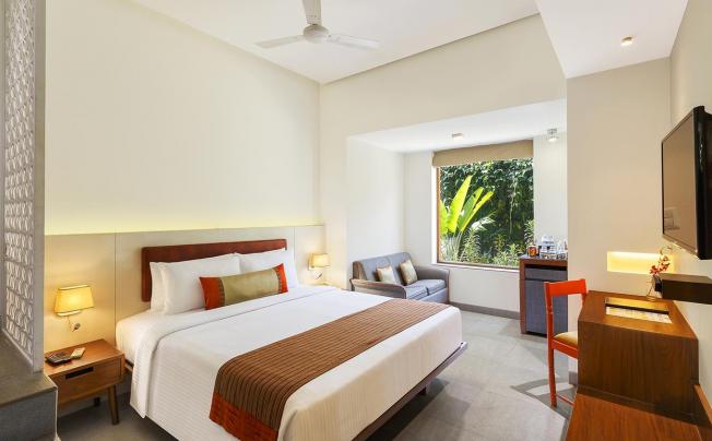Фото отеля Lazy Lagoon Sarovar Portico Suites
