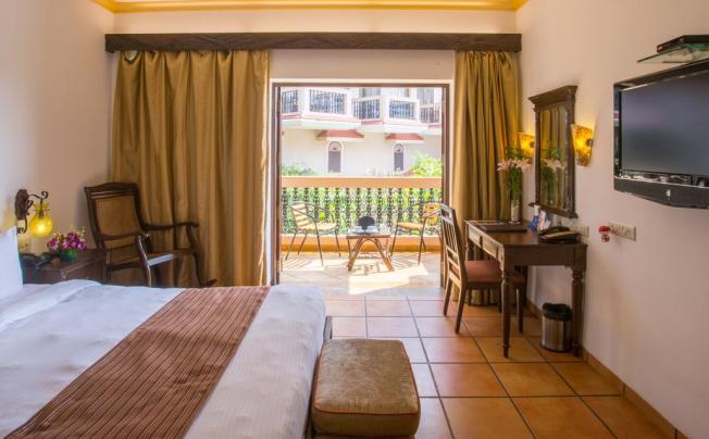 Фото отеля Lazy Lagoon Sarovar Portico Suites