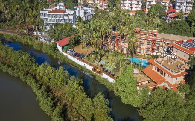 Фото отеля Lazy Lagoon Sarovar Portico Suites