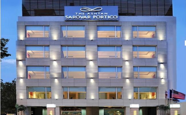 Фото отеля Ashtan Sarovar Portico