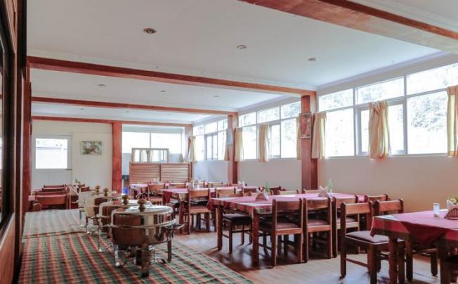 Фото отеля LAKE ZONE HOLIDAY RESORT