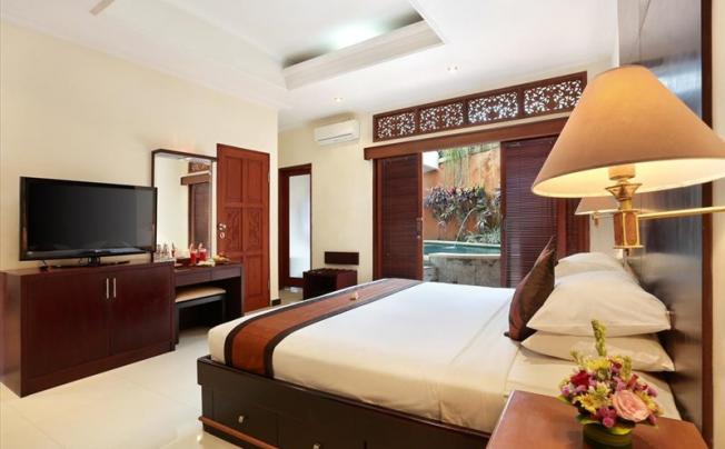 Фото отеля Batu Belig Hotel & Spa