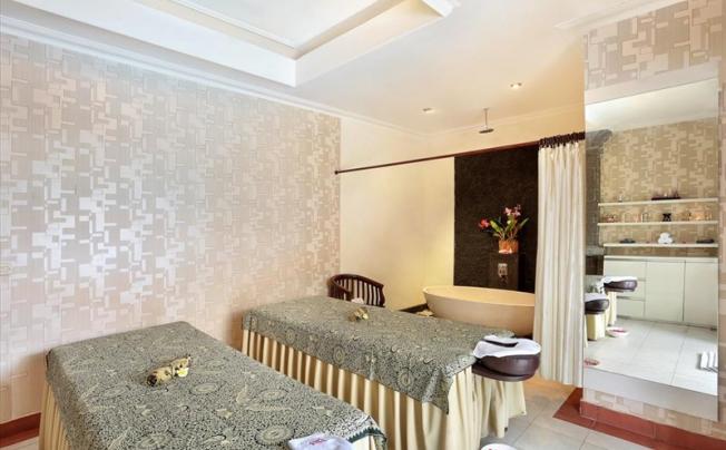 Фото отеля Batu Belig Hotel & Spa