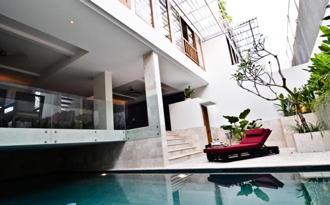 Фото отеля Kayu Raja Villa Kerobokan