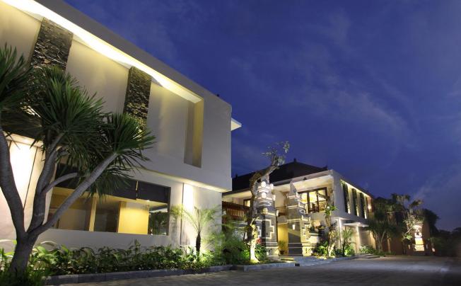 Фото отеля d'Penjor Seminyak Hotel