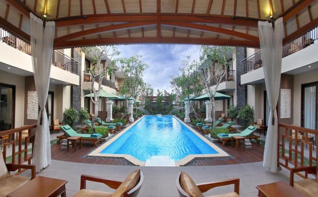 Фото отеля d'Penjor Seminyak Hotel