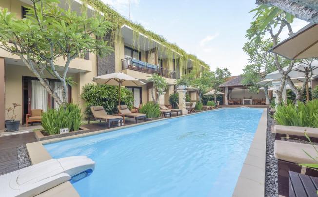 Фото отеля d'Penjor Seminyak Hotel