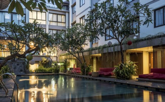 Фото отеля Dafam Savvoya Seminyak hotel