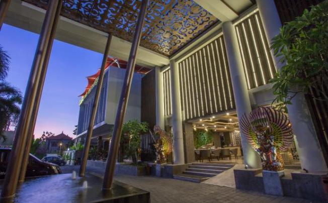 Фото отеля Lerina Hotel Nusa Dua