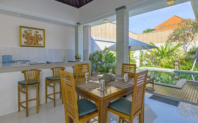 Фото отеля Kubal Villa & Restaurant