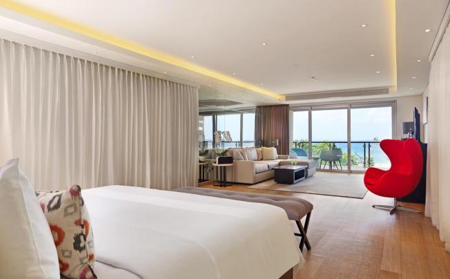 Фото отеля Double-six Luxury Hotel Seminyak