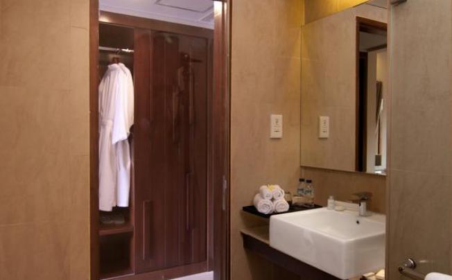 Фото отеля Sense Hotel Seminyak