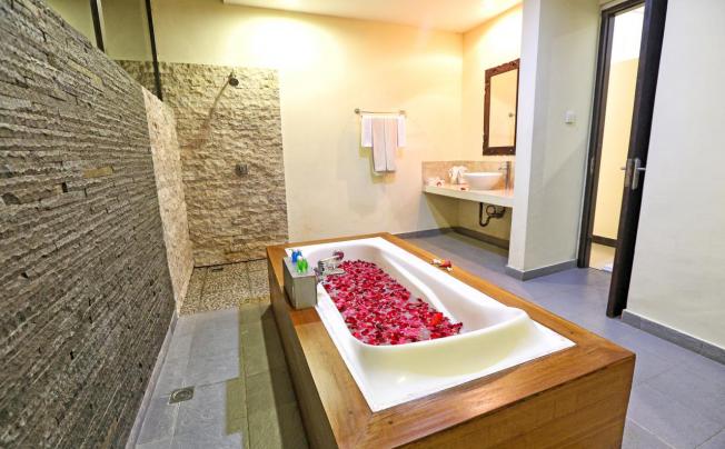 Фото отеля Bhanuswari Resort & Spa