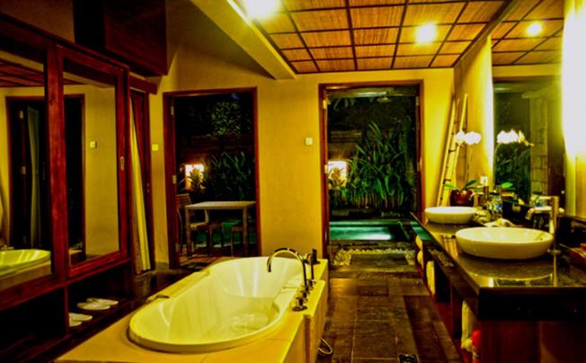 Фото отеля NYUH BALI LUXURY VILLAS SEMINYAK