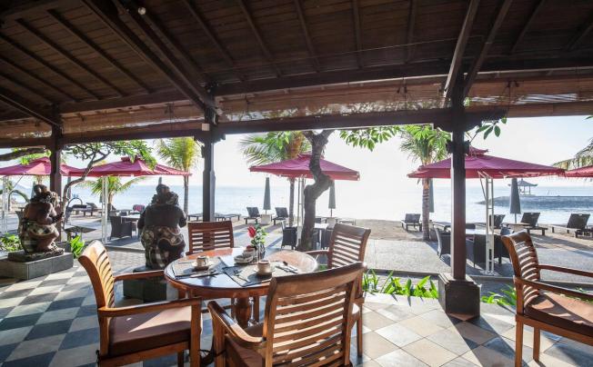Фото отеля VILA SHANTI BEACH HOTEL