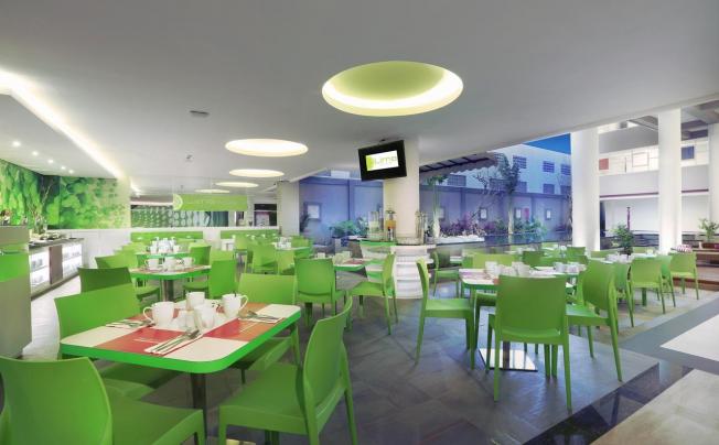 Фото отеля Favehotel Sunset Seminyak