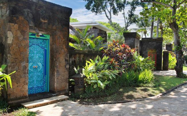 Фото отеля Royal Beach Seminyak Bali
