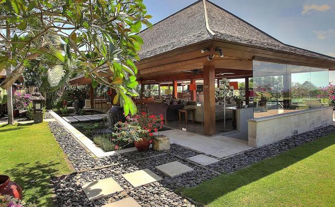 Фото отеля Villa Indah Manis - an elite haven