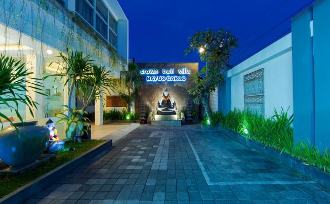Фото отеля Crown Bali Villa Seminyak