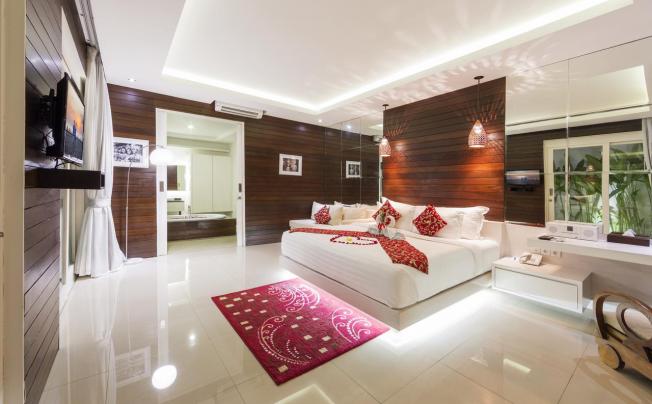 Фото отеля CROWN BALI VILLA SEMINYAK