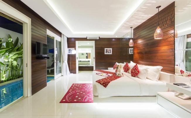 Фото отеля CROWN BALI VILLA SEMINYAK